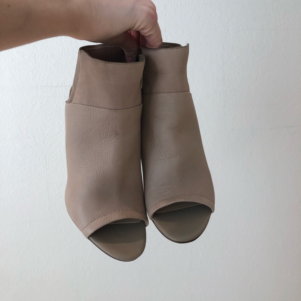 Dolce Vita Booties